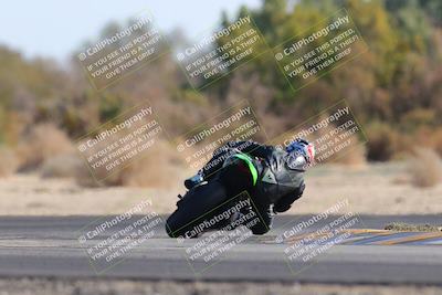 media/Dec-18-2022-SoCal Trackdays (Sun) [[8099a50955]]/Turn 7 Backside (1125am)/